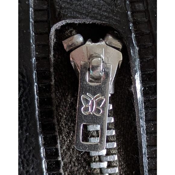 Vintage Black Leather Mini Zippered Round Sewing Kit Embroidered Floral  3" - Picture 6 of 12